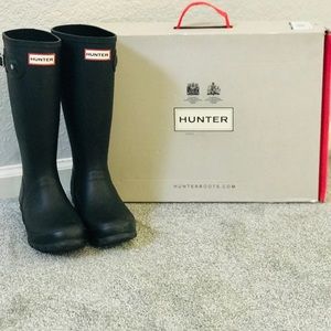 Hunter rain boots